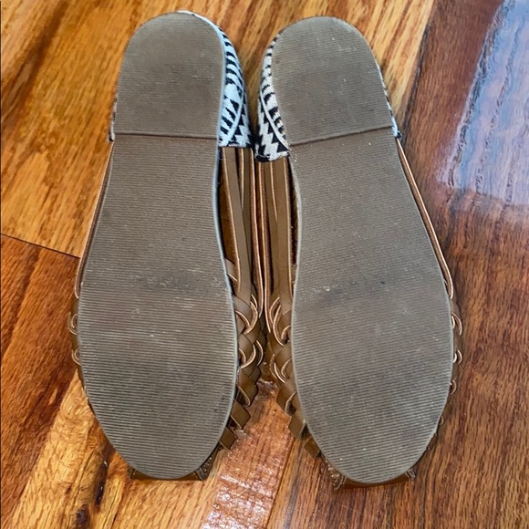 Gap Flats - Picture 2 of 2